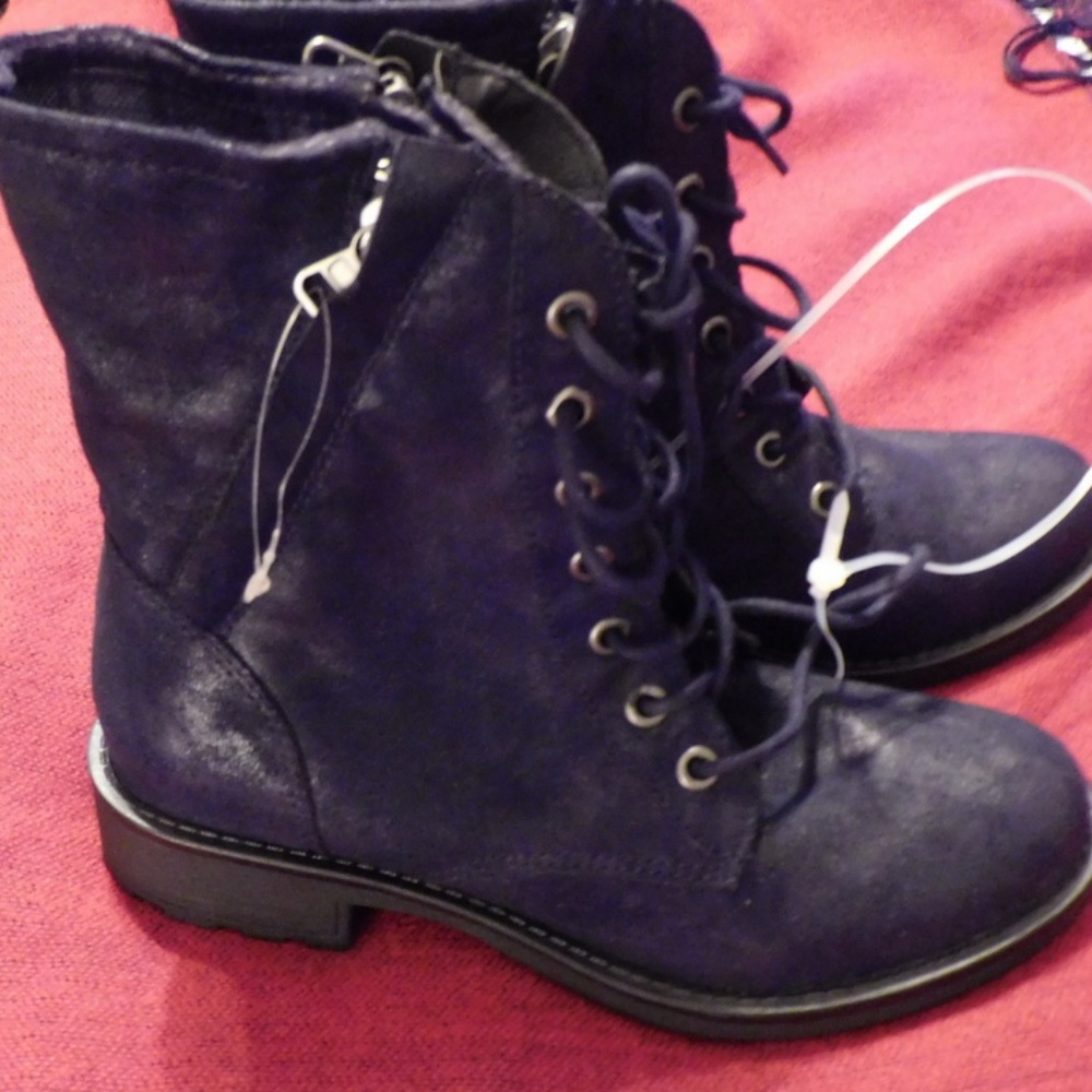 AMERICAN RAGE BOOTS NWOT